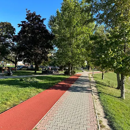 Rum i privatbostad Sunny House Three