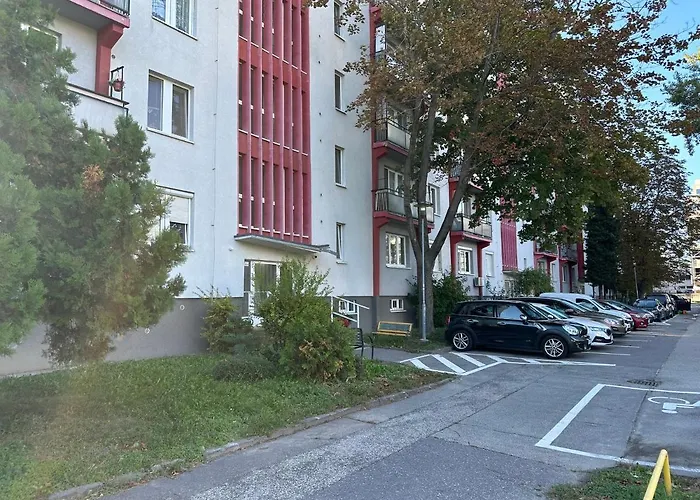 Проживання в сім'ї Sunny House Three Братислава