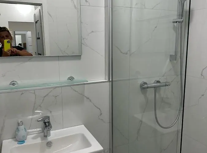 Sunny House Three Проживання в сім'ї *