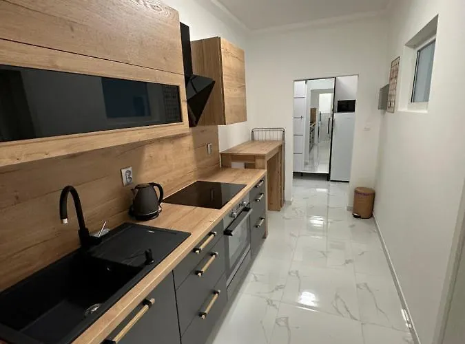 Sunny House Three * Братислава