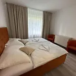 Homestay Sunny House Three Bratislava